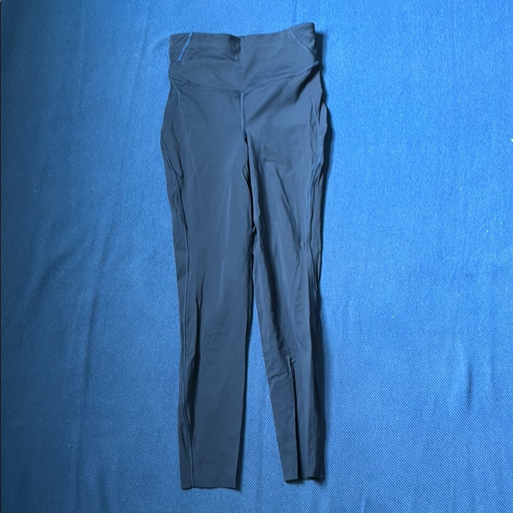 Lululemon Base Pace Legging 25”